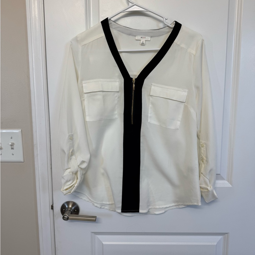 Mine Ivory and Black Zipper Blouse